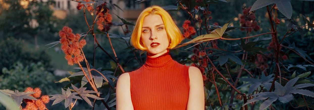 Molly Nilsson + Bad Hammer