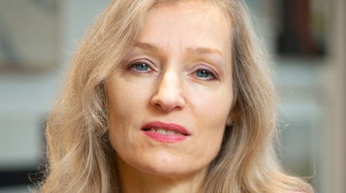 La démocratie sans emprise ou la puissance du féminin