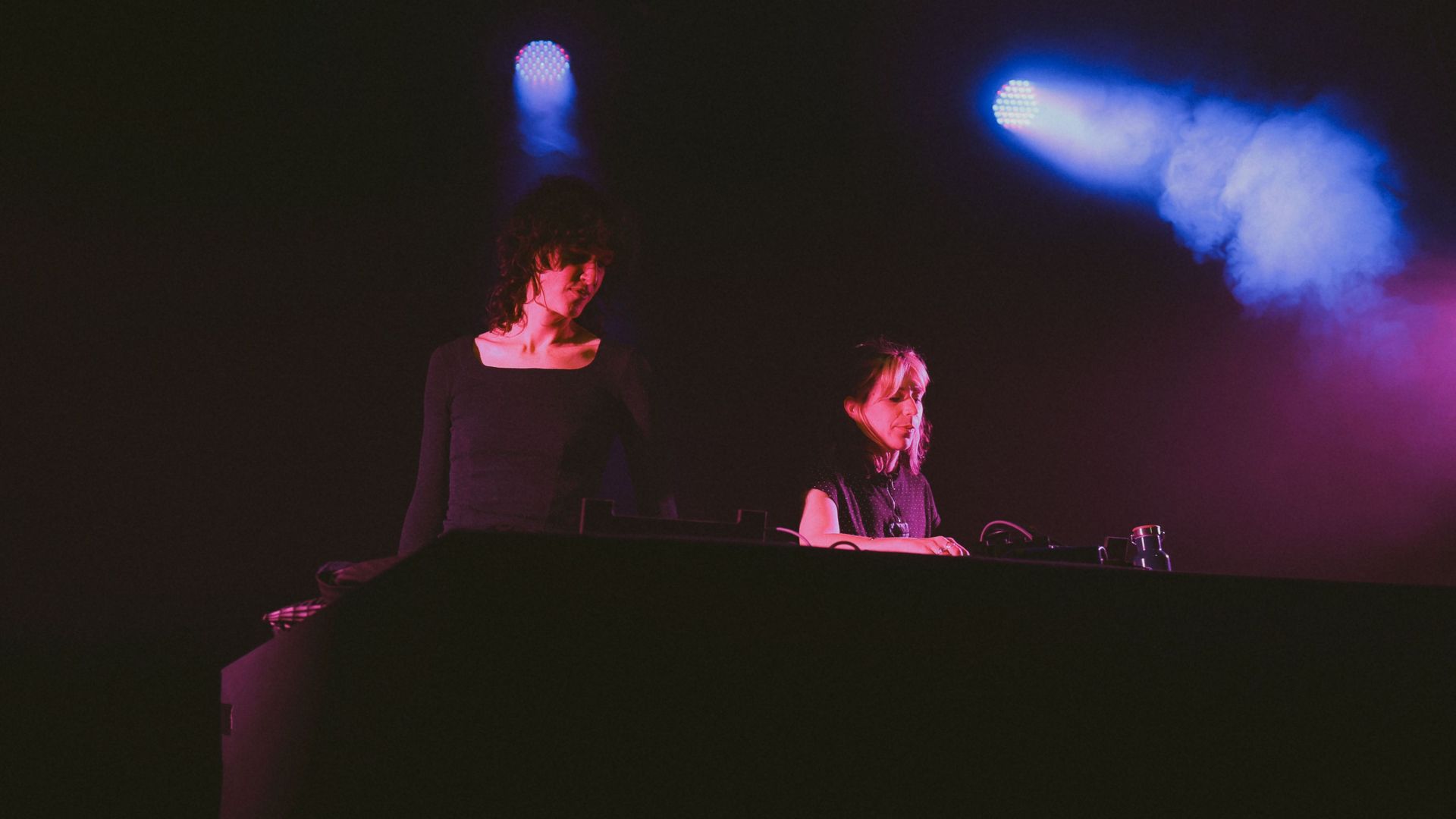 Lizzie + Pauline Gompertz